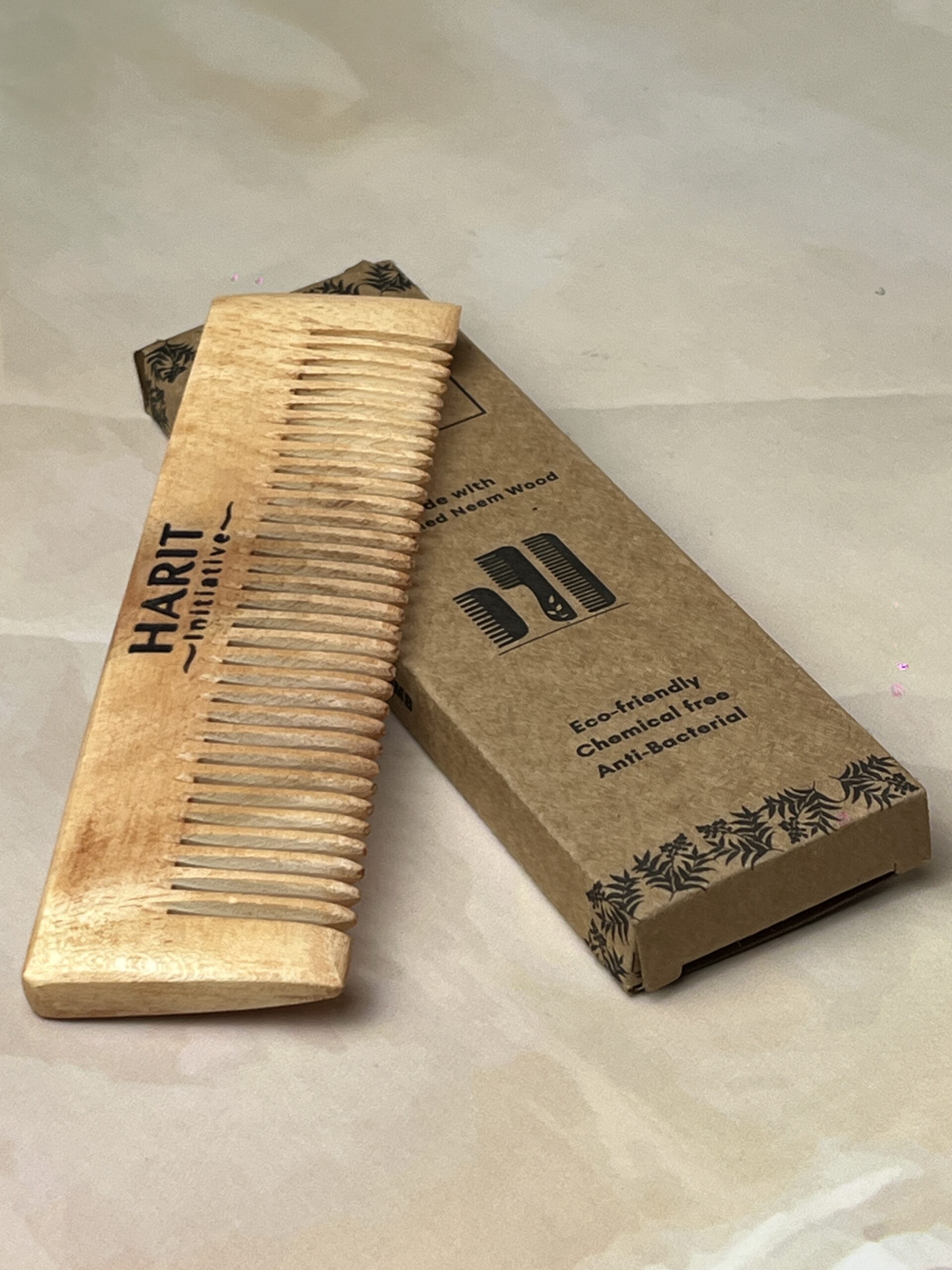 Wooden Neem Comb - Small (12.5*3.5 cms) - Image 3
